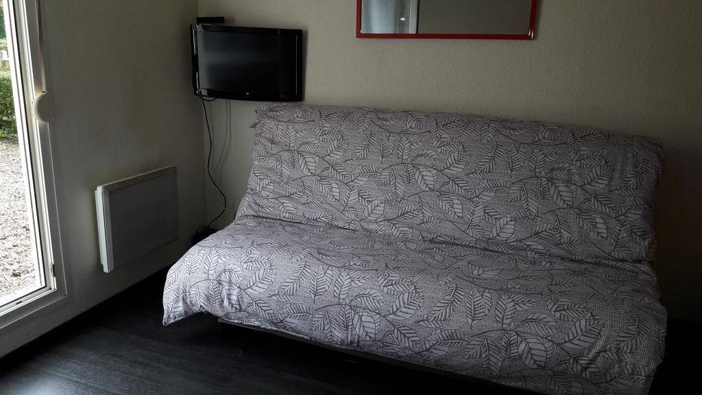 Studio Au Calme Apartman Deville-les-Rouen Kültér fotó